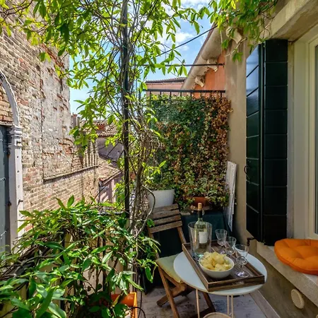 Attico Terrazza Βενετία